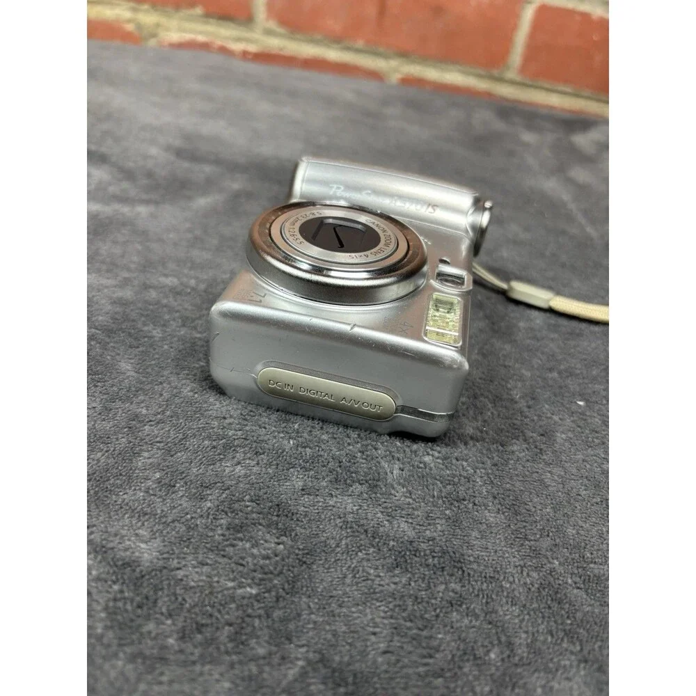 Canon PowerShot A570 IS Digital Camera 7.1MP 4x Optical Zoom For Parts/Repair